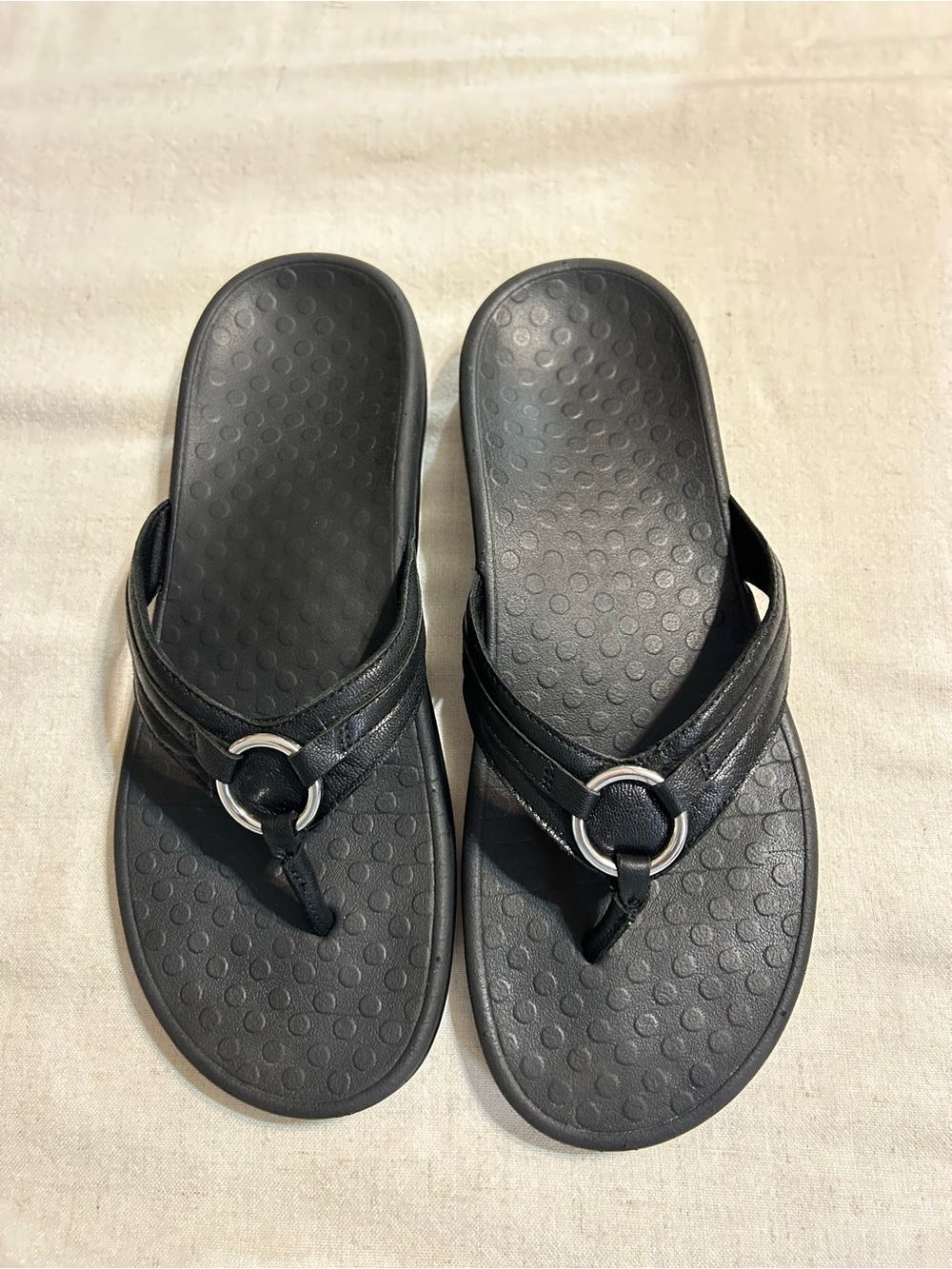 Vionic BlackTide Aloe Women's Comfort Flip Flop Sandals with Ring Accent Sz 10 - Picture 2 of 7
